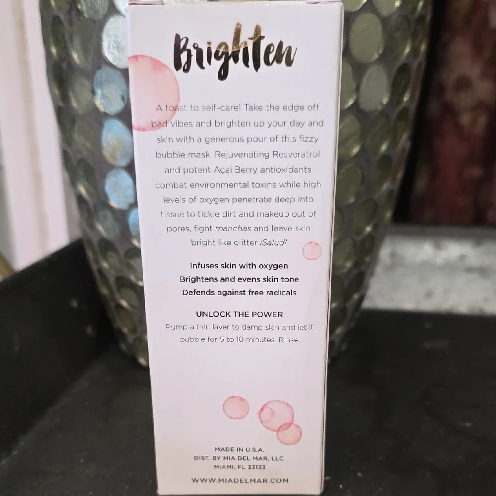 Mia Del Mar Brightening Rosé Bubble Mask